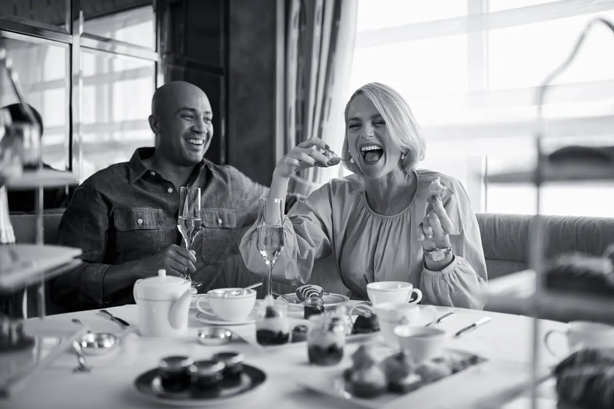 Cunard Celebrates Queen Mary 2’s 450th Transatlantic Crossing